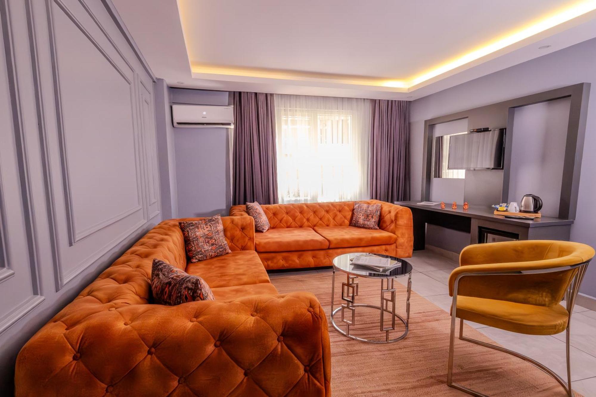 Ruby Otel *